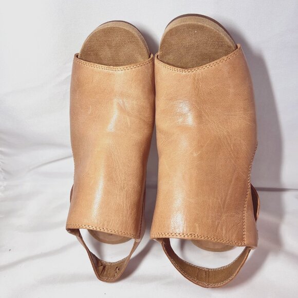 Lucky Brand-LK Saudra Boot-Women's Leather-8 1/2 M-Tanish Camel-Wood 3 1/2" Heel - Picture 6 of 16